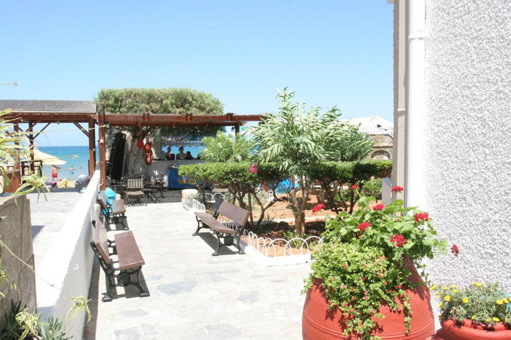 Hotel Koukouras Stalós Buitenkant foto